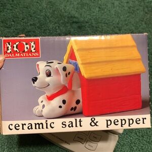 1997 vintage 101 Dalmations dog house salt and pepper shaker